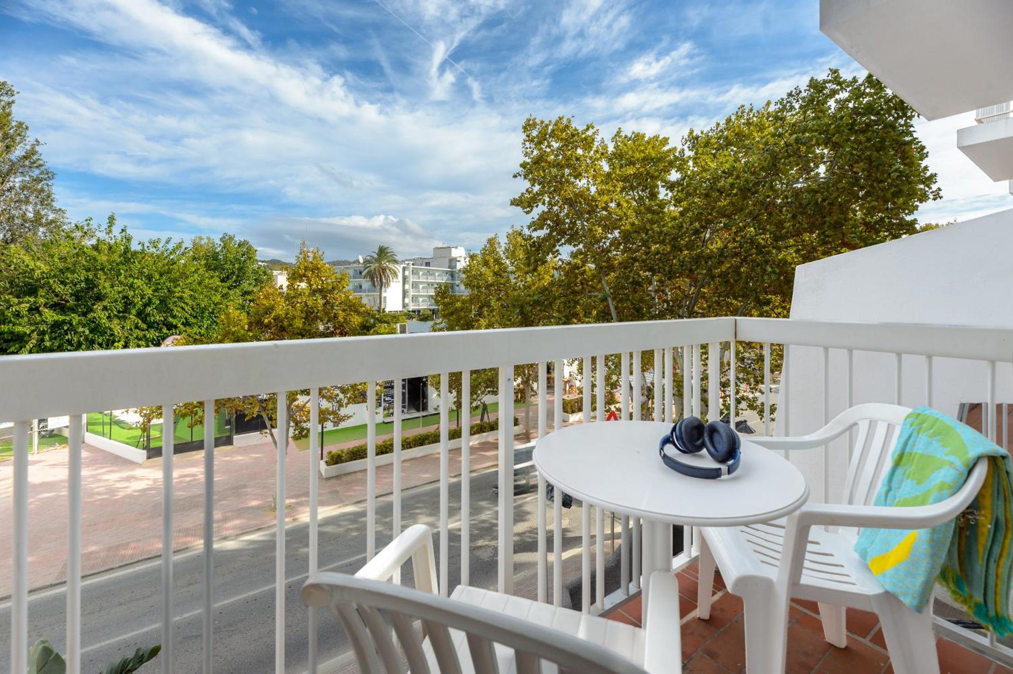 Hotel Vibra Marco Polo I - Adults Only Sant Antoni de Portmany Exterior foto